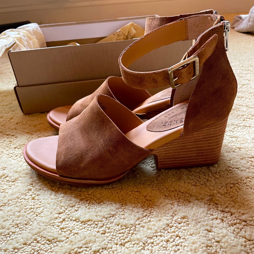 Kork-Ease Gazania Brown Suede Sandals